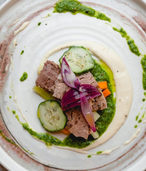 Piatto tipico toscano preparato con ingredienti locali